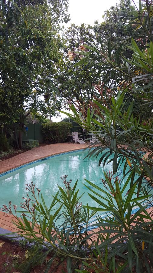 Old N New Bed & Breakfast Umhlanga Rocks Екстериор снимка