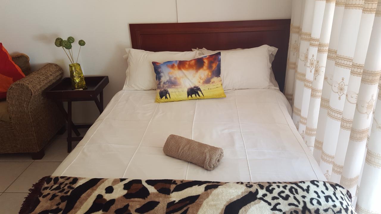 Old N New Bed & Breakfast Umhlanga Rocks Екстериор снимка